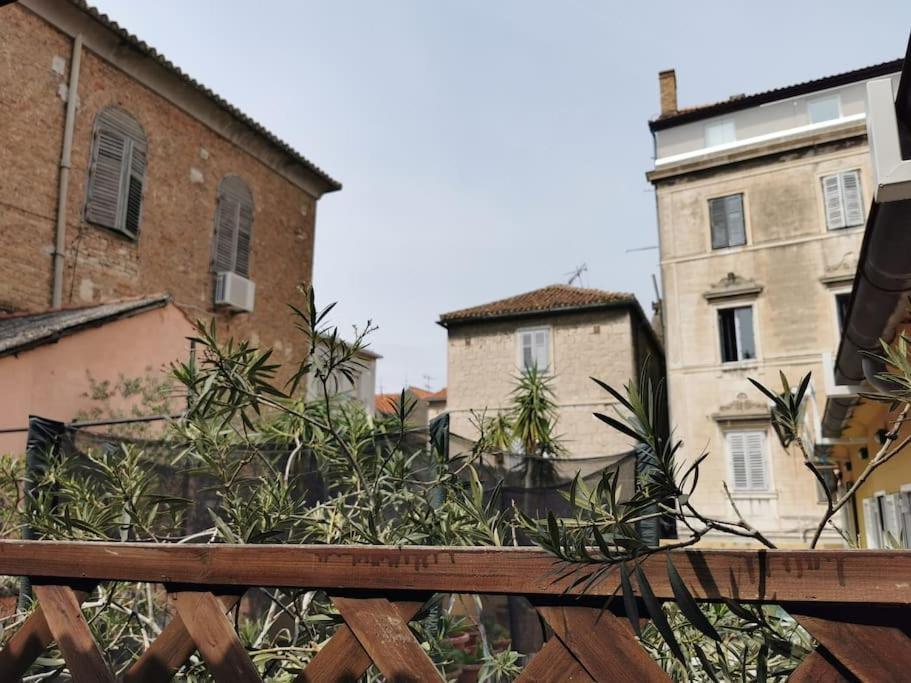 Teni Split Exterior foto